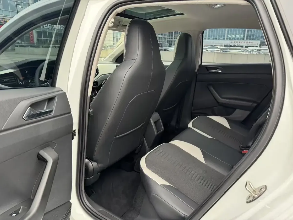 2023 Volkswagen Polo 1.5L 110HP L4 6AT,autocango,china used car exporter,china ev exporter,chinese used car exporter,chinese used ev exporter