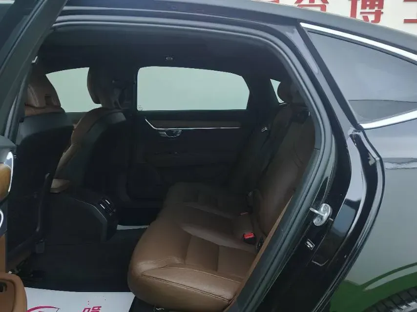 2024 Volvo S90 2.0T 250HP L4 8AT,autocango,china used car exporter,china ev exporter,chinese used car exporter,chinese used ev exporter