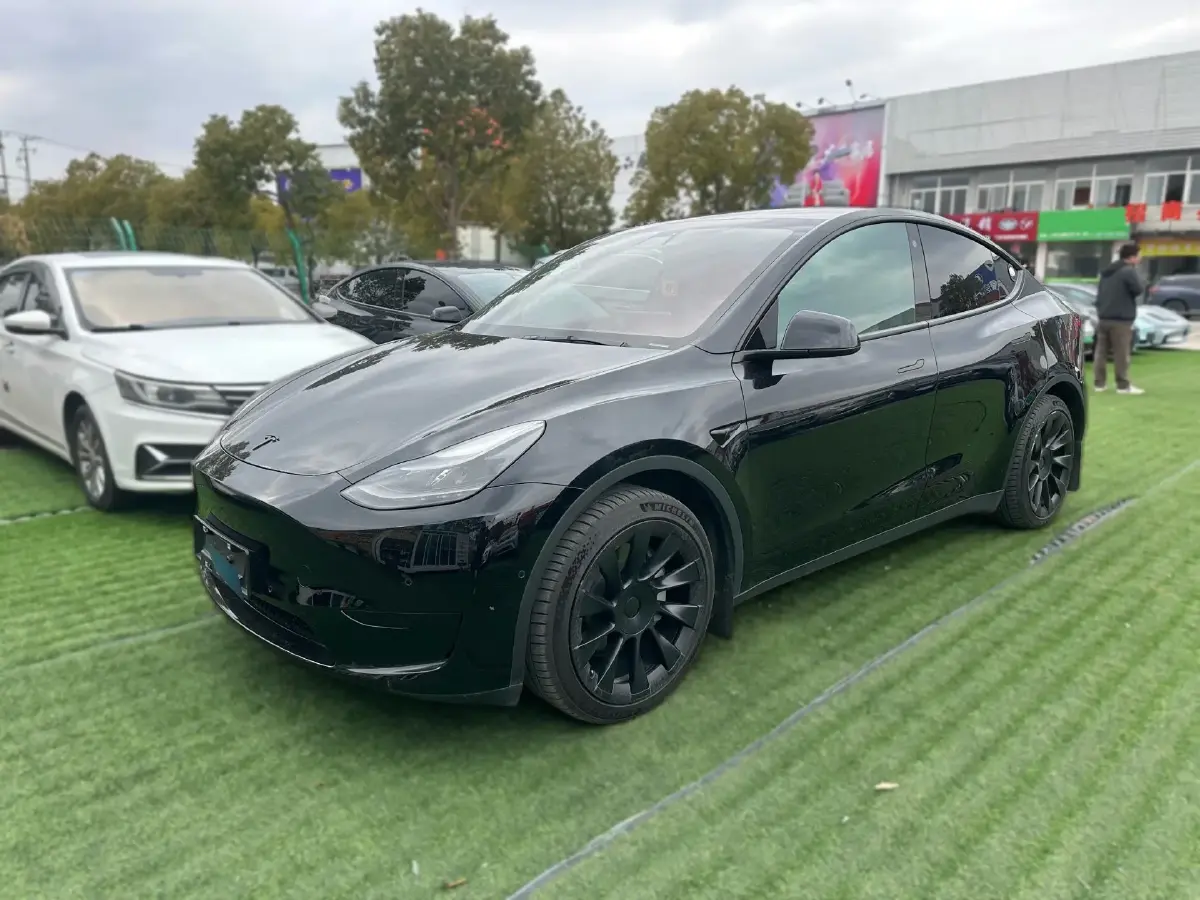 2022 Tesla Model Y BEV 60KWH
