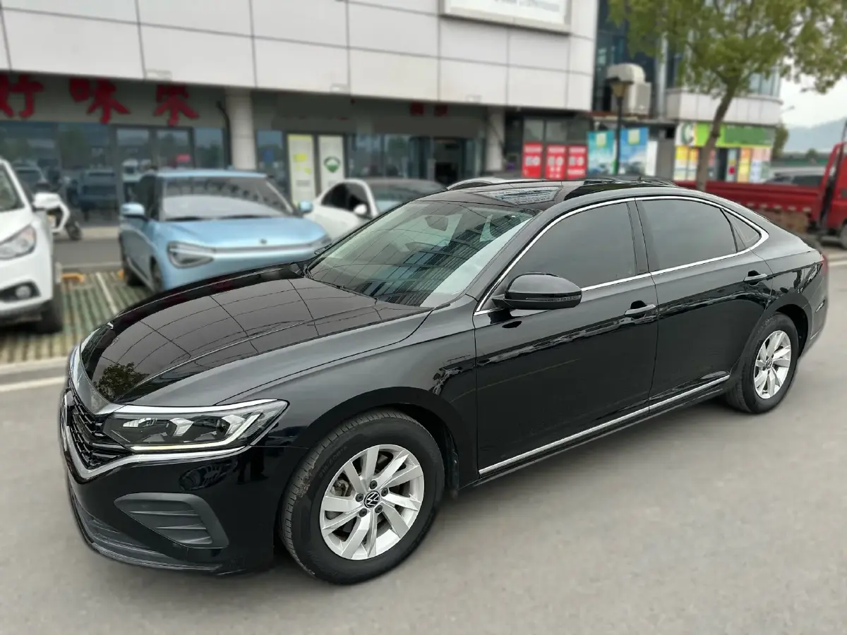 2022 Volkswagen Passat 1.4T 150HP L4 7DCT