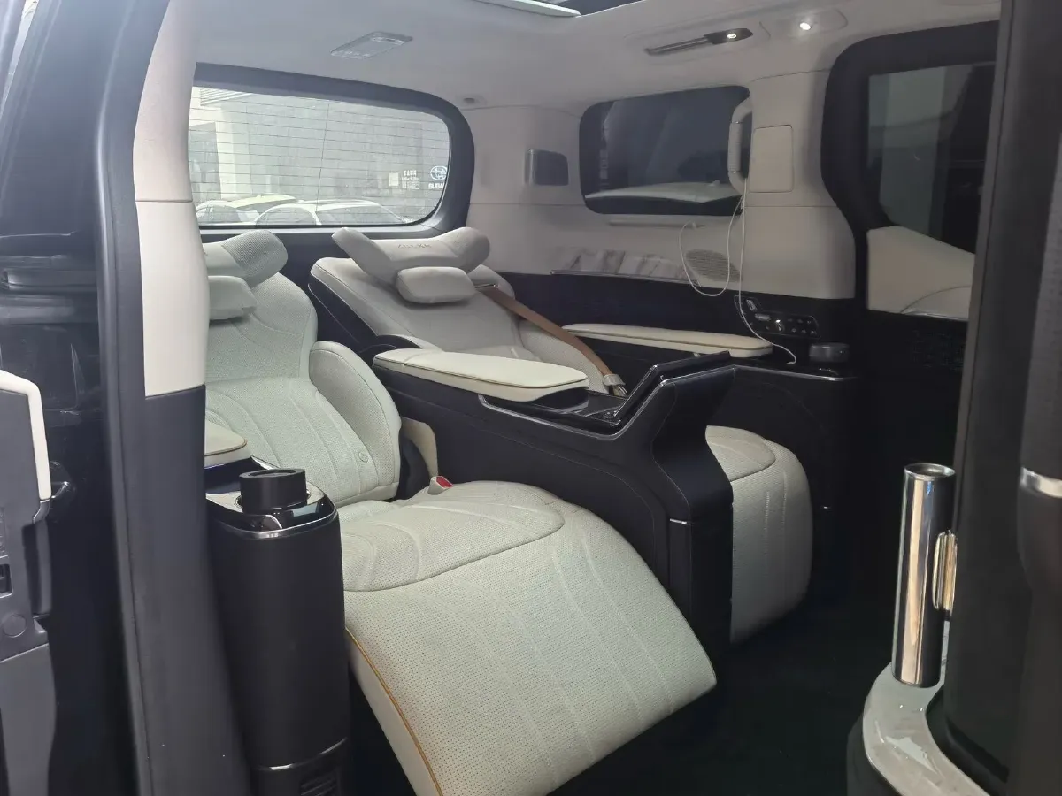 2024 Zeekr 009 BEV 108KWH,autocango,china used car exporter,china ev exporter,chinese used car exporter,chinese used ev exporter