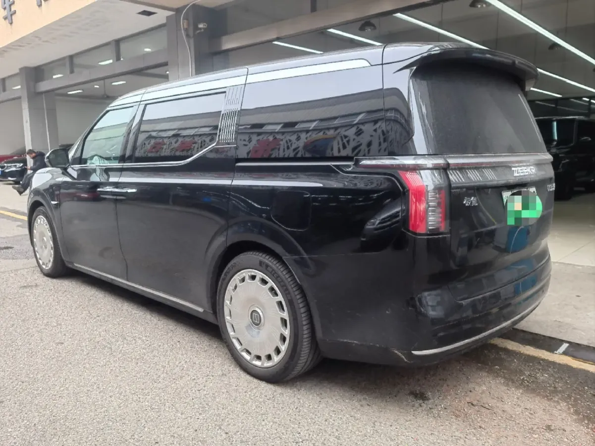 2024 Zeekr 009 BEV 108KWH,autocango,china used car exporter,china ev exporter,chinese used car exporter,chinese used ev exporter