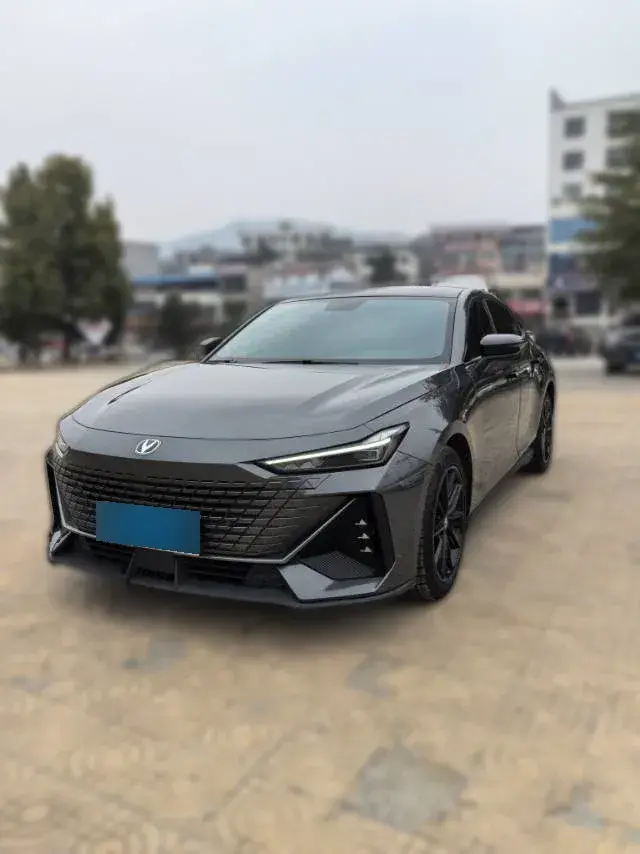 2022 ChangAn UNI-V 1.5T 188HP L4 7DCT