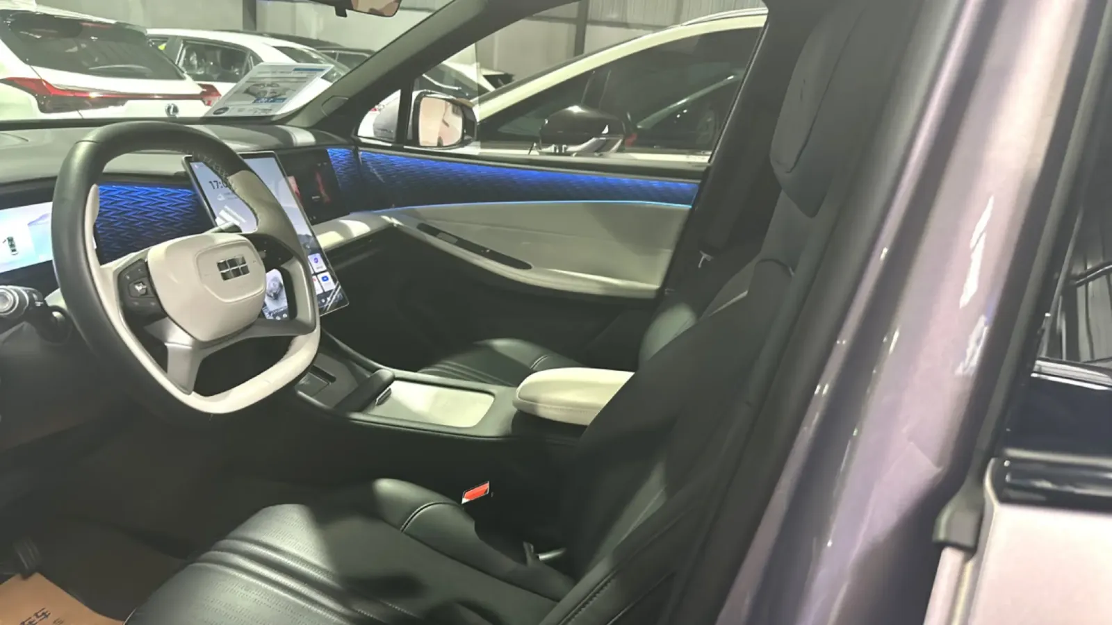 2023 Geely Galaxy L7 1.5T 163HP L4 3DHT PHEV 18.7KWH,autocango,china used car exporter,china ev exporter,chinese used car exporter,chinese used ev exporter