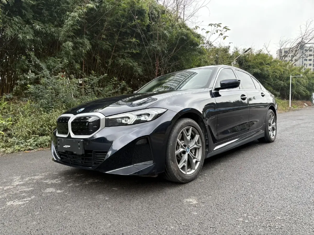 2024 BMW i3 BEV 70KWH