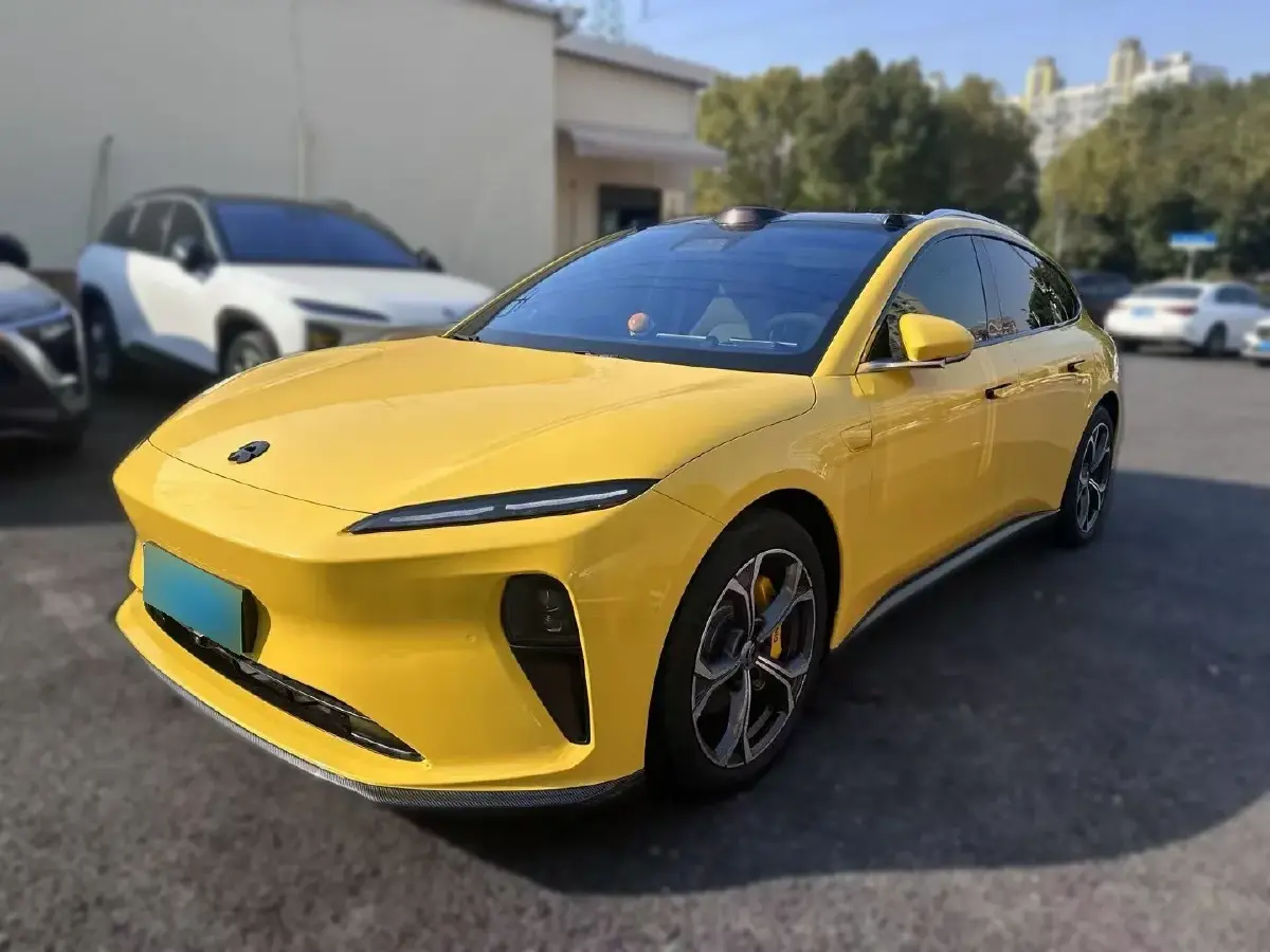 2023 NIO ET5T BEV 75KWH