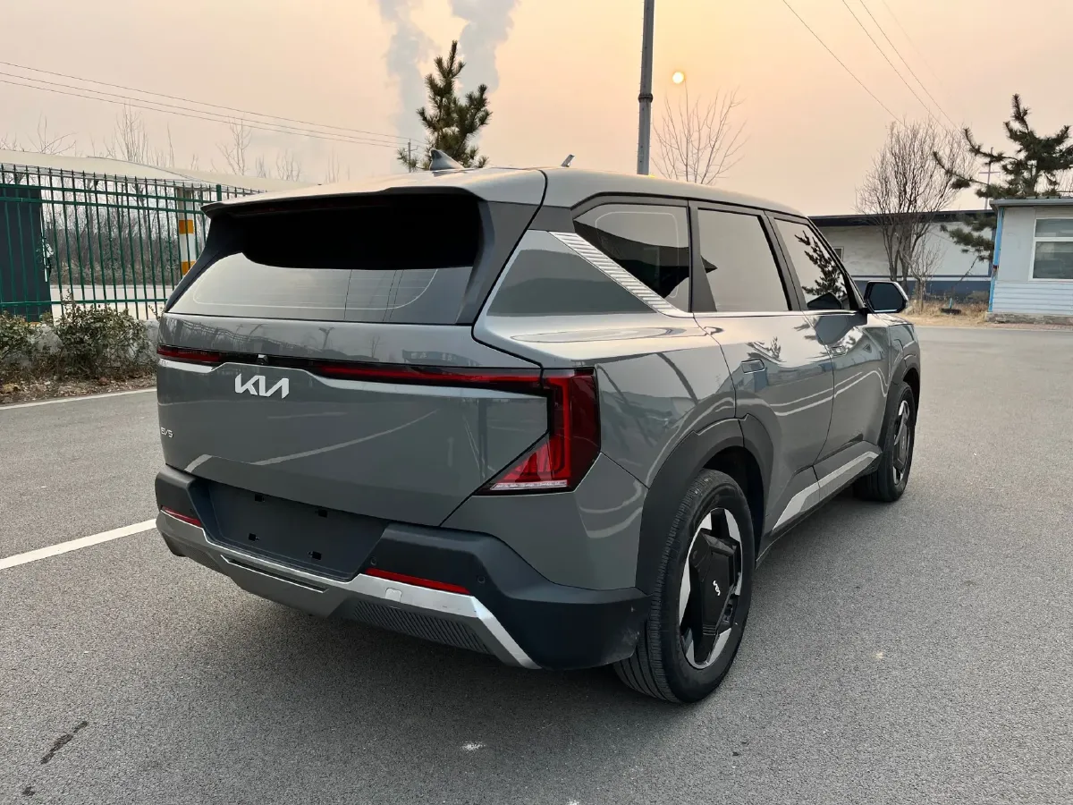 2024 Kia EV5 BEV 64.2KWH,autocango,china used car exporter,china ev exporter,chinese used car exporter,chinese used ev exporter