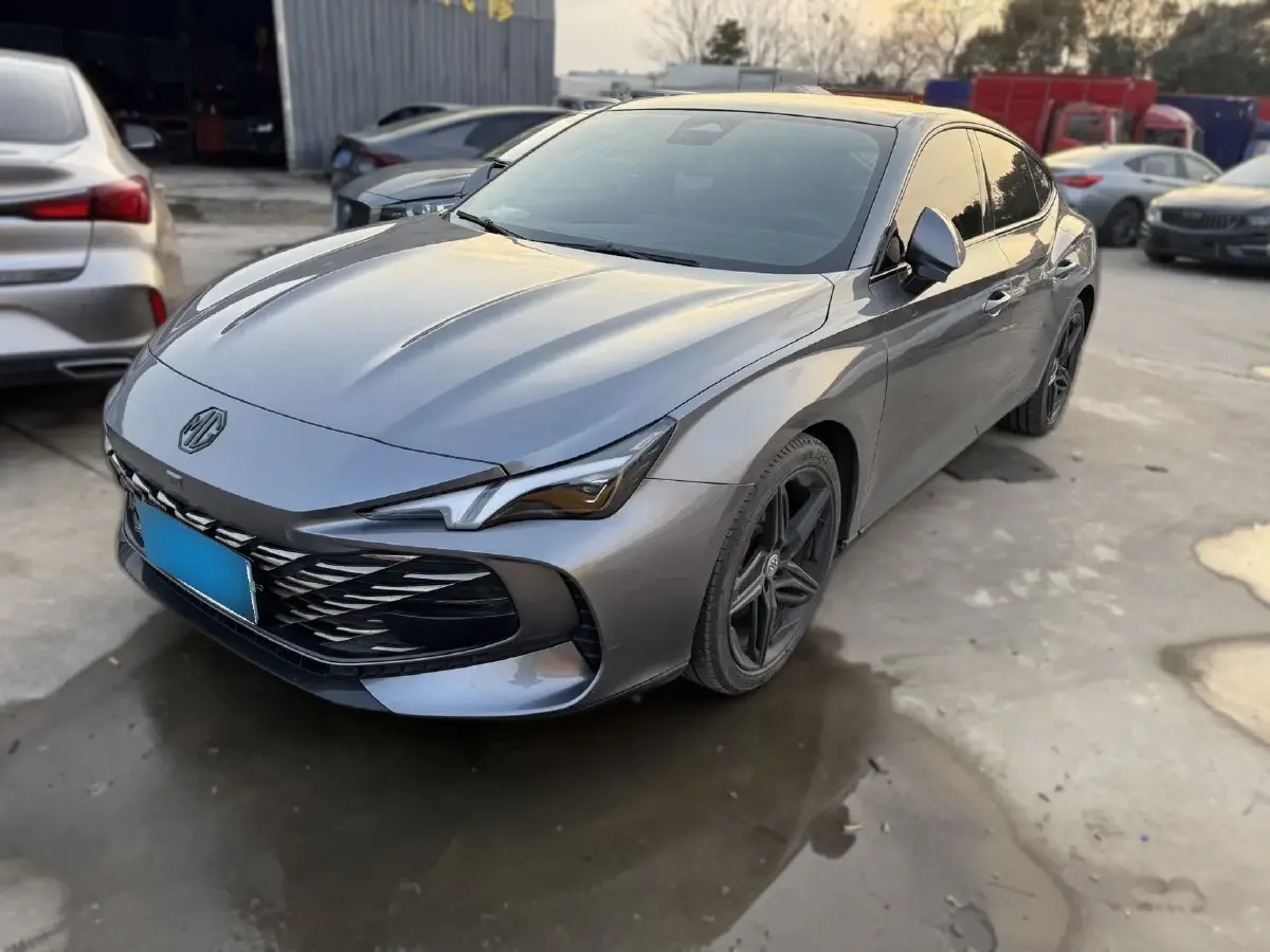 2023 MG 7 2.0T 261HP L4 9AT