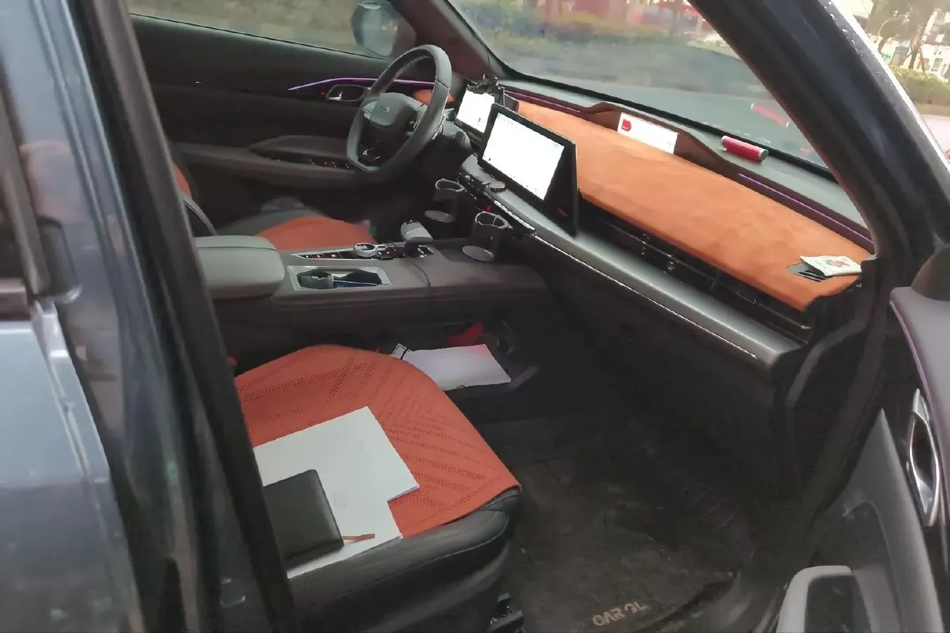 2023 ChangAn Oshan Z6 1.5T 170HP L4 6TCT PHEV 28.4KWH,autocango,china used car exporter,china ev exporter,chinese used car exporter,chinese used ev exporter