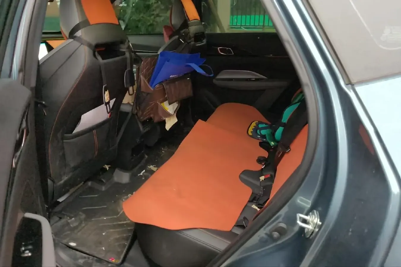 2023 ChangAn Oshan Z6 1.5T 170HP L4 6TCT PHEV 28.4KWH,autocango,china used car exporter,china ev exporter,chinese used car exporter,chinese used ev exporter