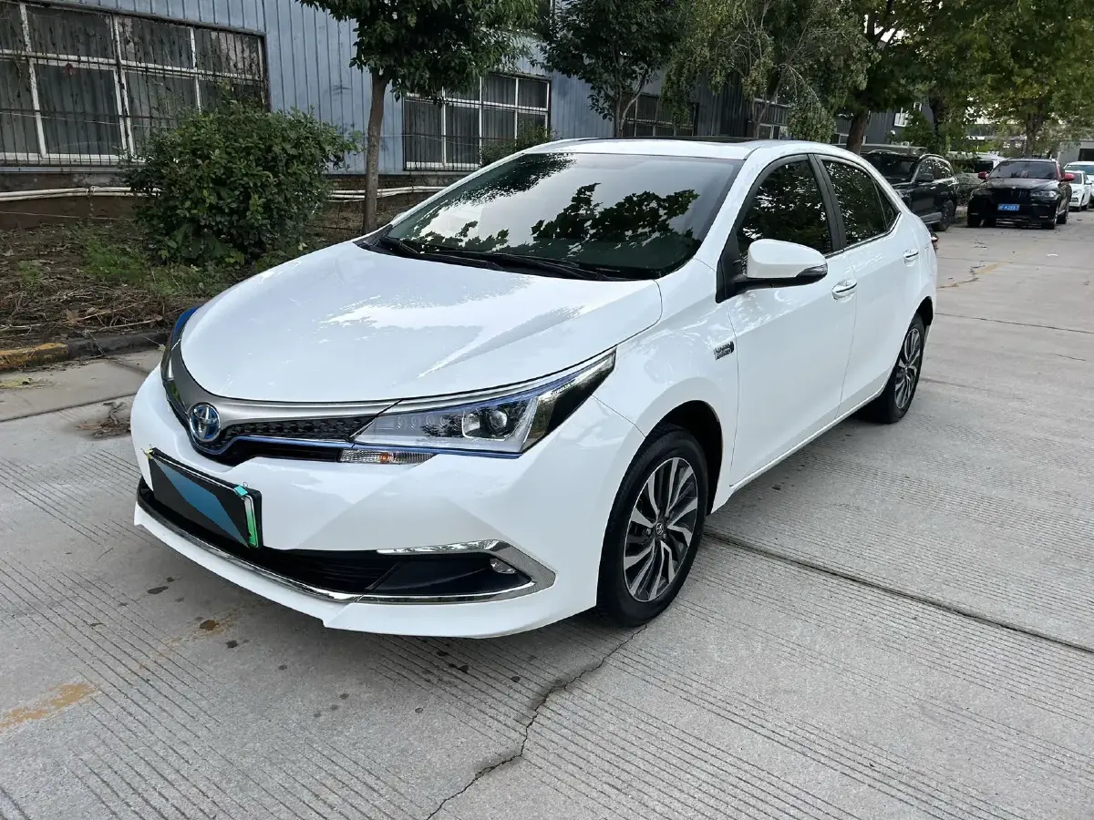 2020 Toyota Corolla Hybird E+ 1.8L 99HP L4 E-CVT PHEV 10.5KWH