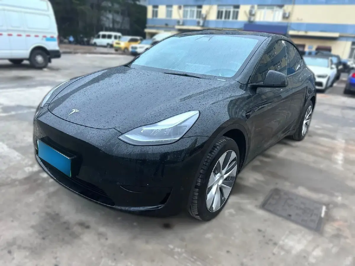 2022 Tesla Model Y BEV 60KWH