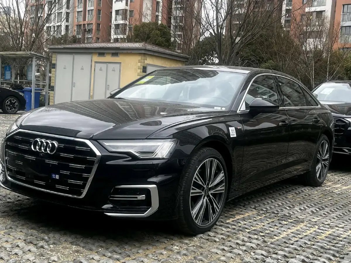 2024 Audi A6L 2.0T 245HP L4 7DCT