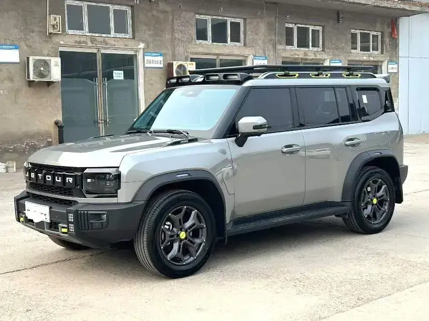 2023 Jetour Traveller 2.0T 254HP L4 8AT