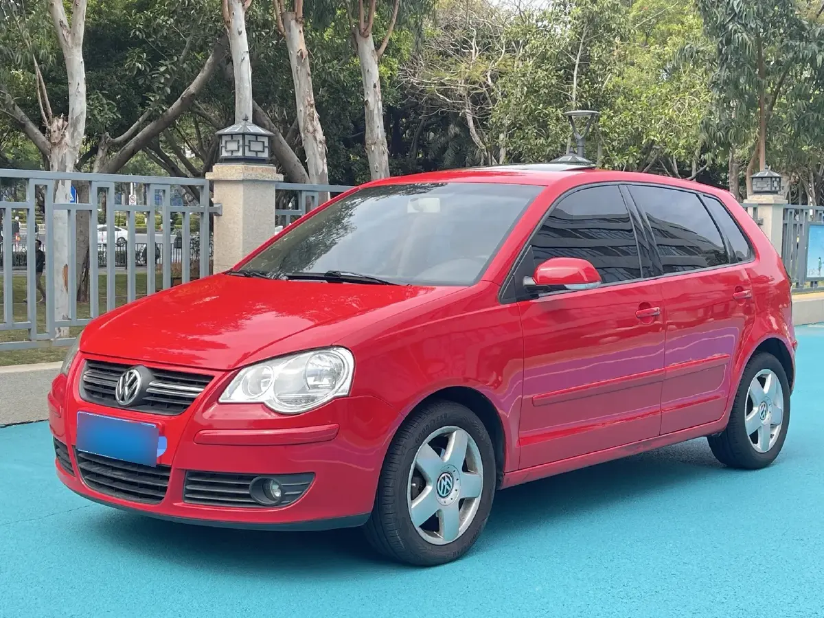 2009 Volkswagen Polo 1.6L 105HP L4 5MT