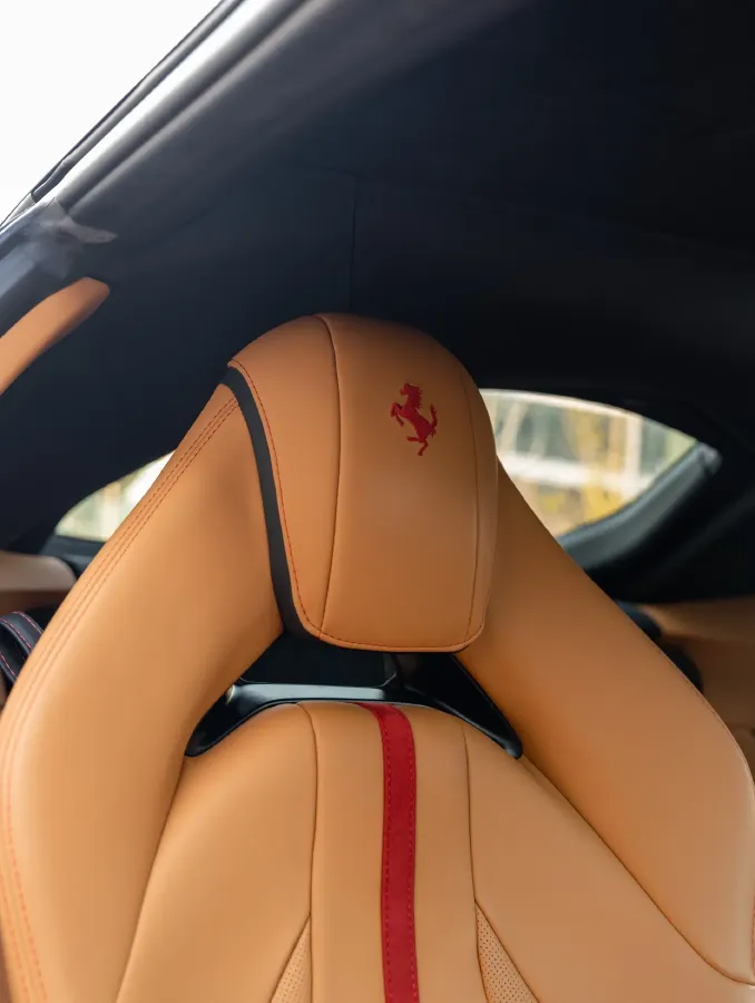 2017 Ferrari 812 6.5L 800HP V12 7DCT,autocango,china used car exporter,china ev exporter,chinese used car exporter,chinese used ev exporter