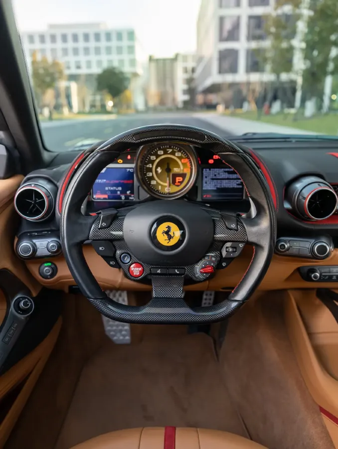 2017 Ferrari 812 6.5L 800HP V12 7DCT,autocango,china used car exporter,china ev exporter,chinese used car exporter,chinese used ev exporter