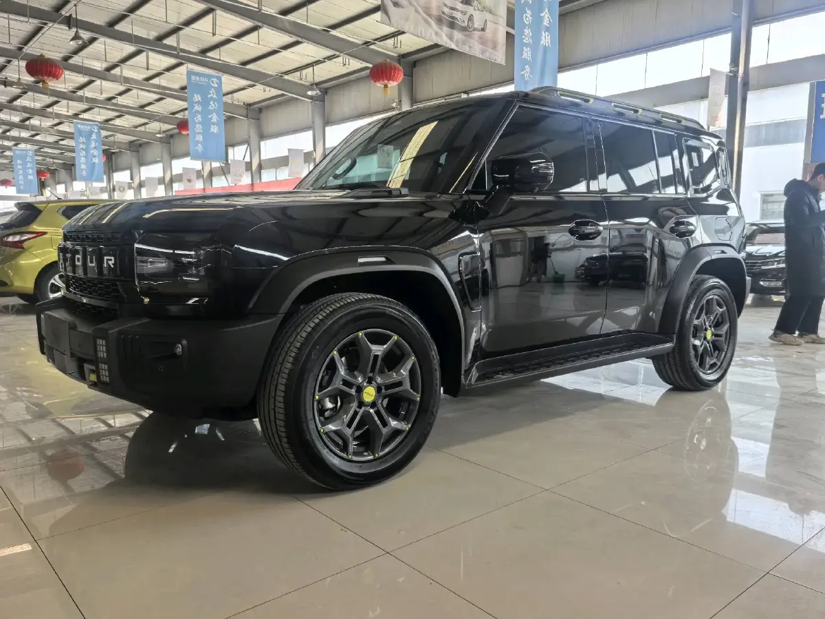 2023 Jetour Traveller 2.0T 254HP L4 7DCT