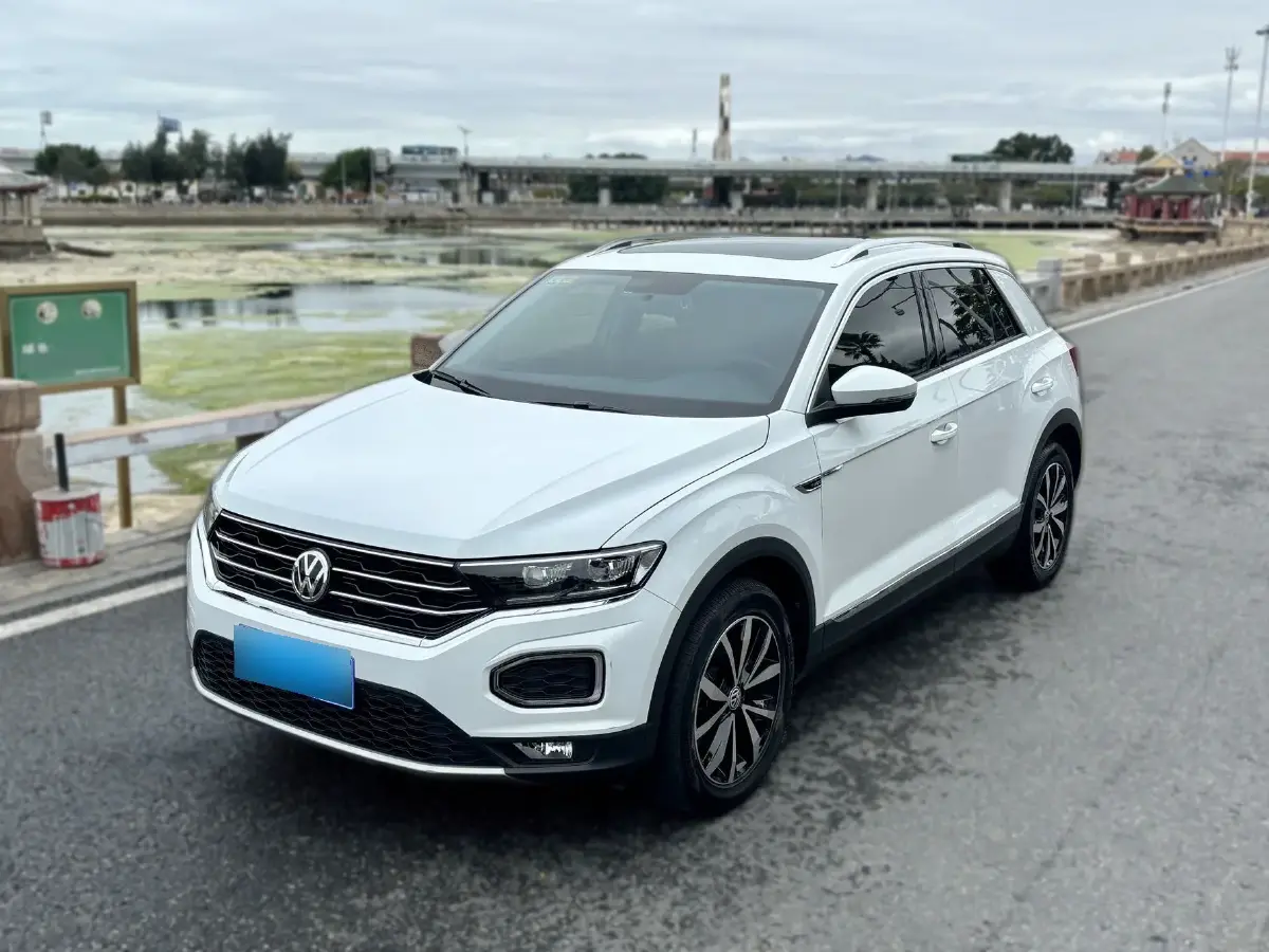 2018 Volkswagen T-Roc 1.4T 150HP L4 7DCT
