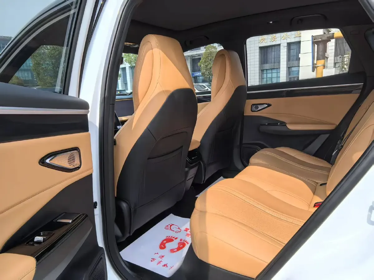 2023 Geely Galaxy L7 1.5T 163HP L4 3DHT PHEV 18.7KWH,autocango,china used car exporter,china ev exporter,chinese used car exporter,chinese used ev exporter