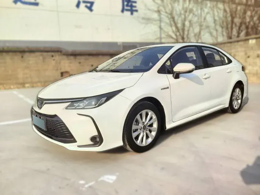 2023 Toyota Corolla 1.8L 98HP L4 E-CVT Hybrid