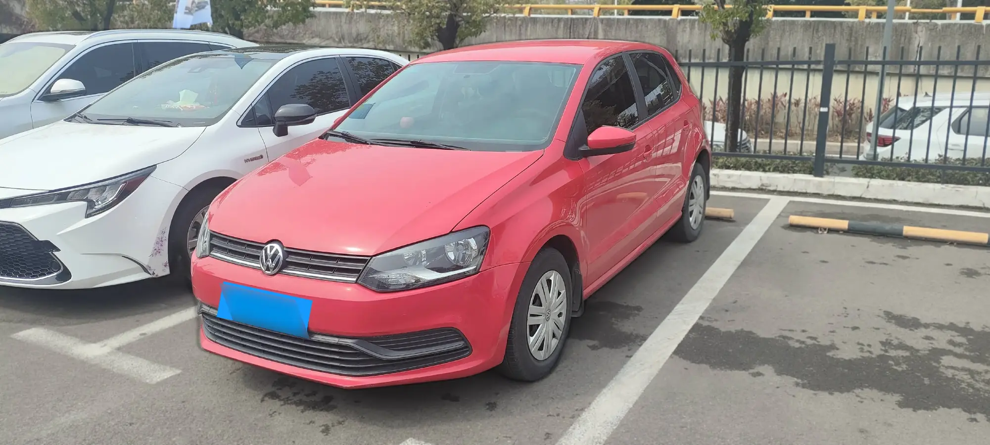 2016 Volkswagen Polo 1.4L 90HP L4 6AT