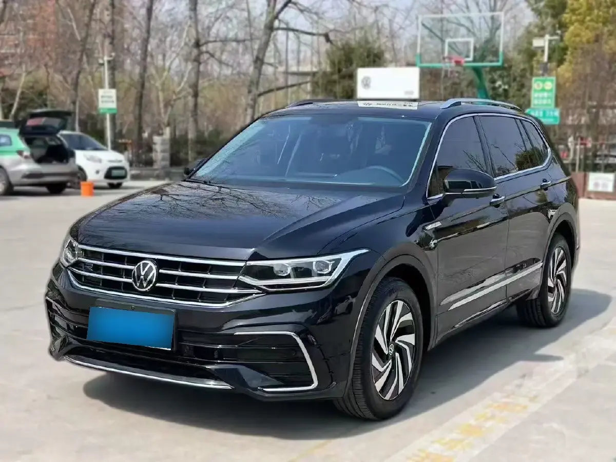 2024 Volkswagen Tiguan L 2.0T 186HP L4 7DCT
