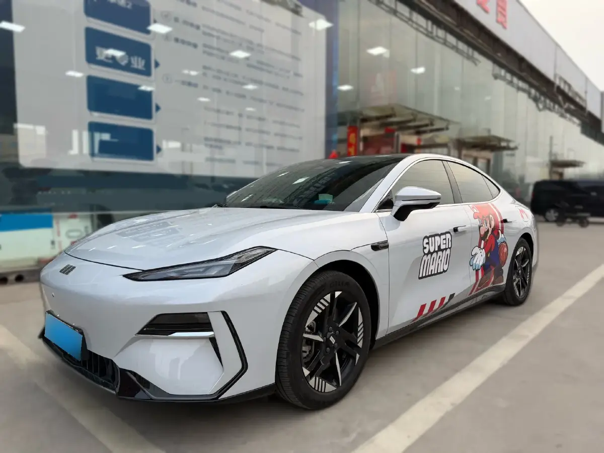 2024 Geely Galaxy E8 BEV 62KWH