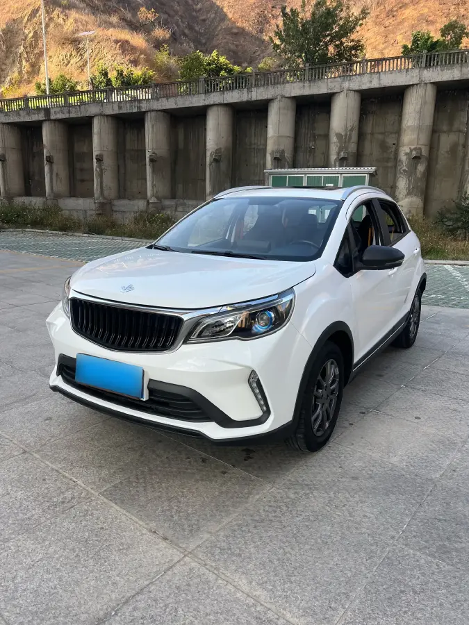 2022 Livan X3 PRO 1.5L 113HP L4 CVT