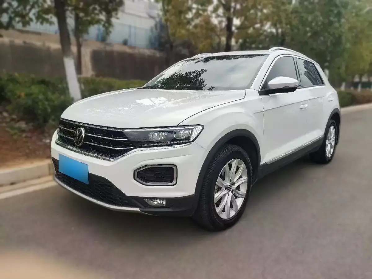 2022 Volkswagen T-Roc 1.4T 150HP L4 7DCT