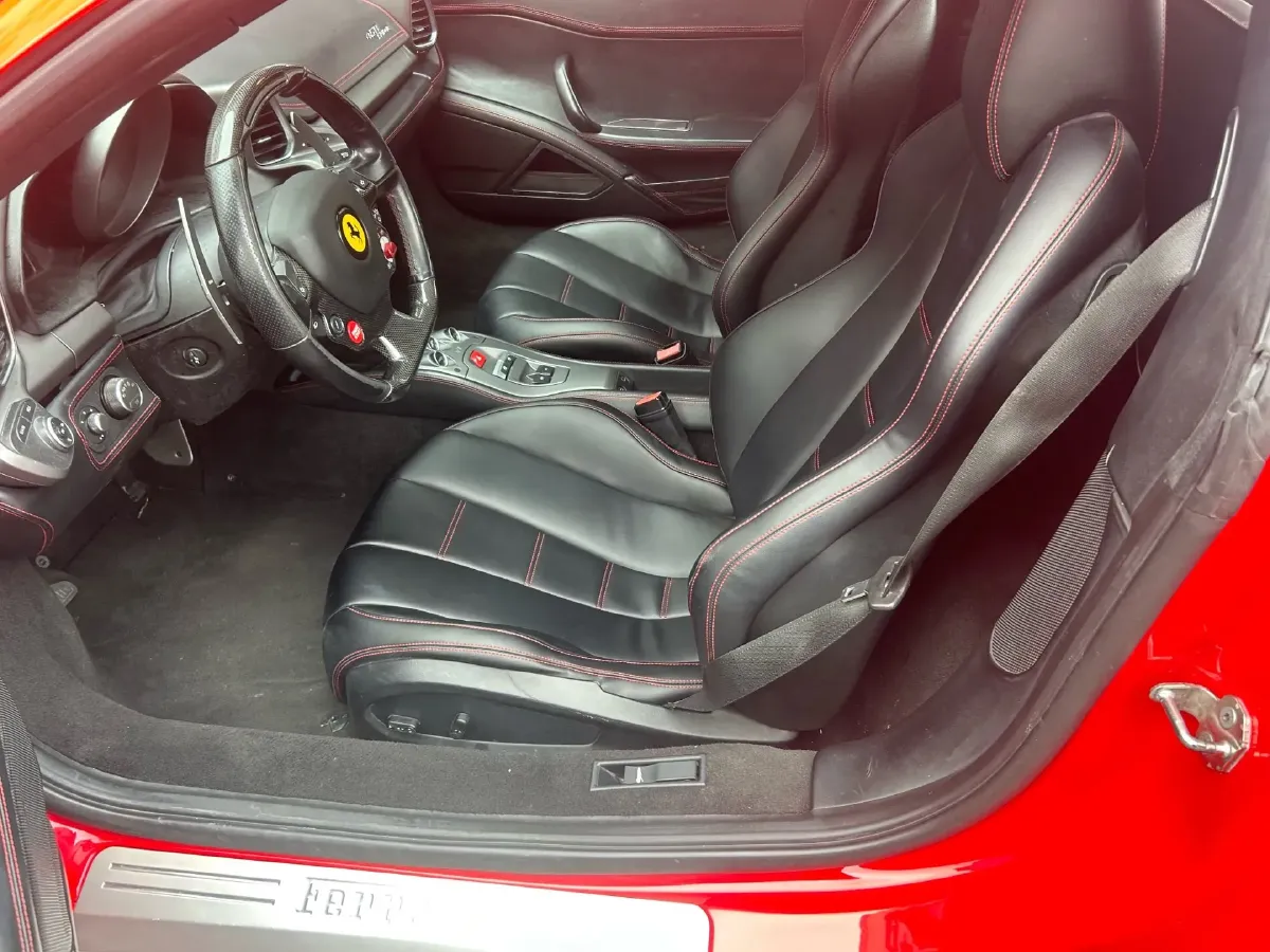 2013 Ferrari 458 4.5L 570HP V8 7DCT,autocango,china used car exporter,china ev exporter,chinese used car exporter,chinese used ev exporter