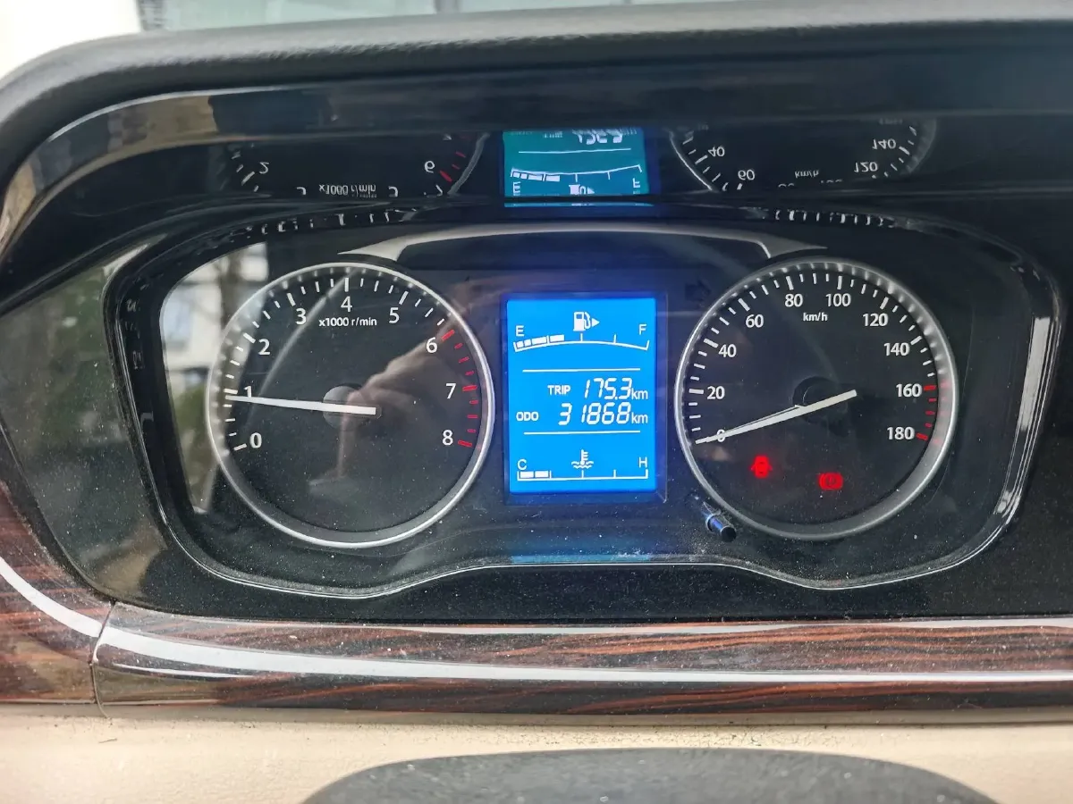 2022 ChangAn KuaYue KuaYueXing V7 1.6L 122HP L4 5MT,autocango,china used car exporter,china ev exporter,chinese used car exporter,chinese used ev exporter