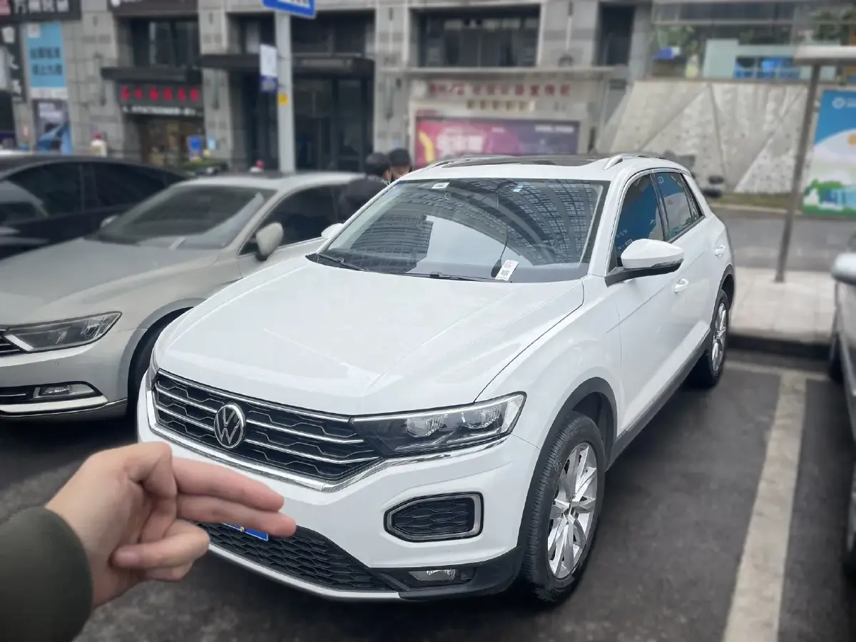 2022 Volkswagen T-Roc 1.4T 150HP L4 7DCT