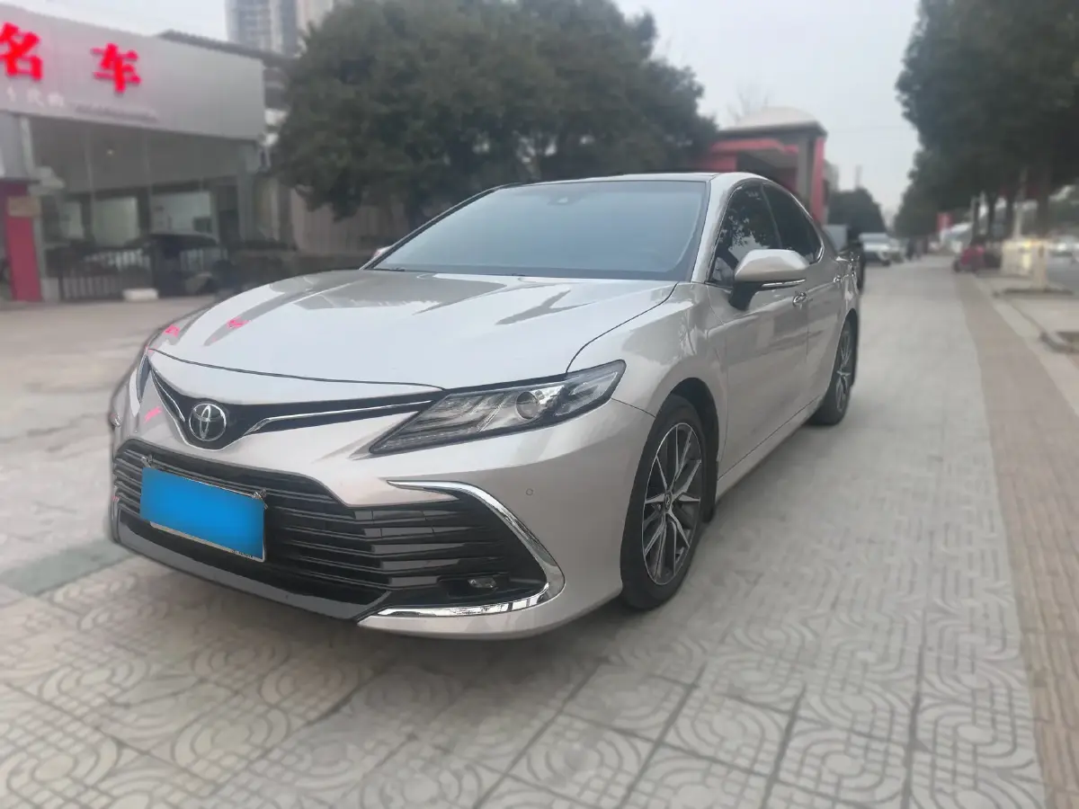 2021 Toyota Camry 2.5L 209HP L4 8AT