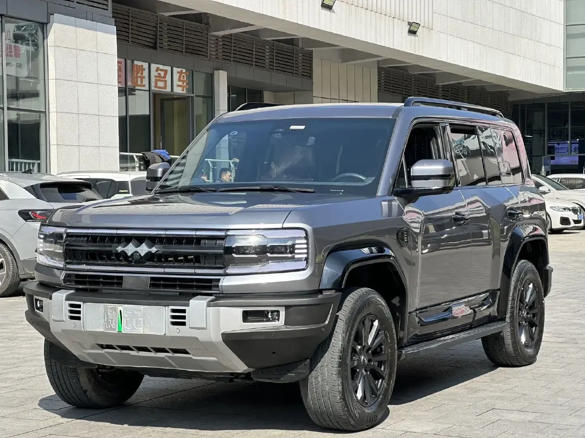 2023 FangChengBao Bao 5 1.5T 194HP L4 E-CVT PHEV 31.8KWH