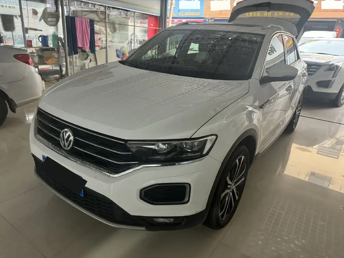 2019 Volkswagen T-Roc 1.4T 150HP L4 7DCT