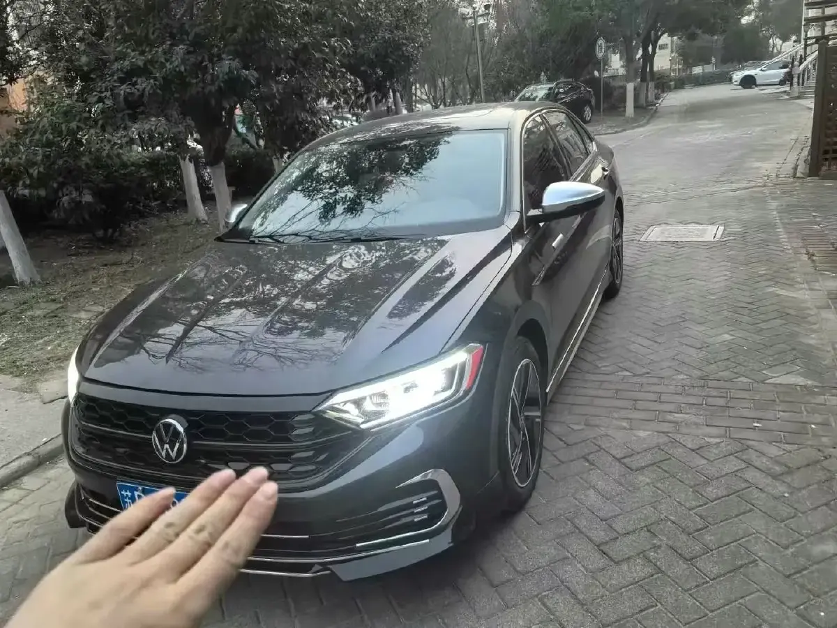 2023 Volkswagen Sagitar 1.4T 150HP L4 7DCT