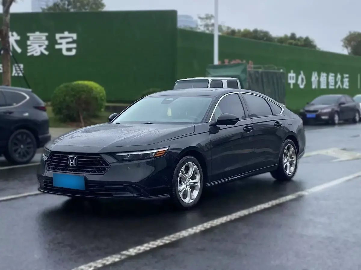 2024 Honda Accord 1.5T 192HP L4 CVT