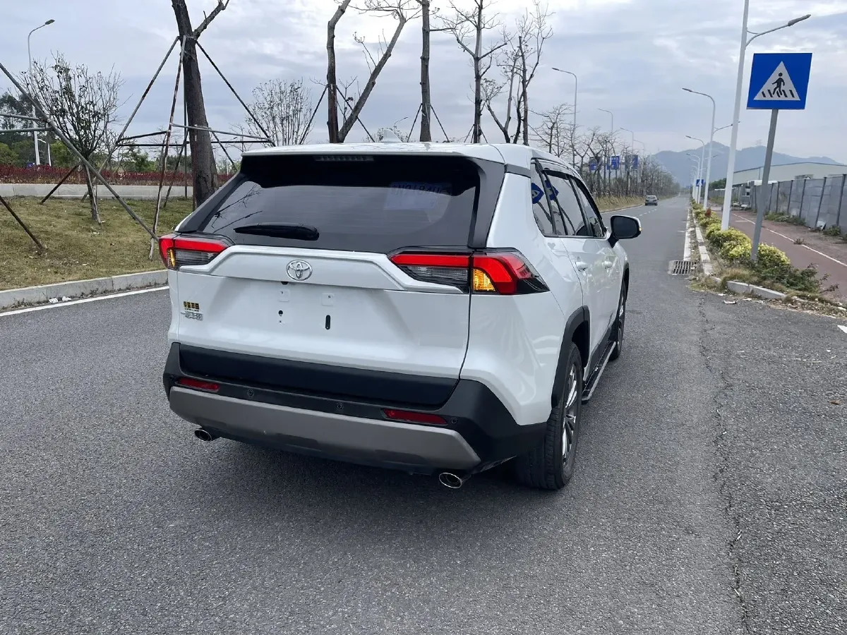 2023 Toyota RAV4 2.0L 171HP L4 CVT,autocango,china used car exporter,china ev exporter,chinese used car exporter,chinese used ev exporter