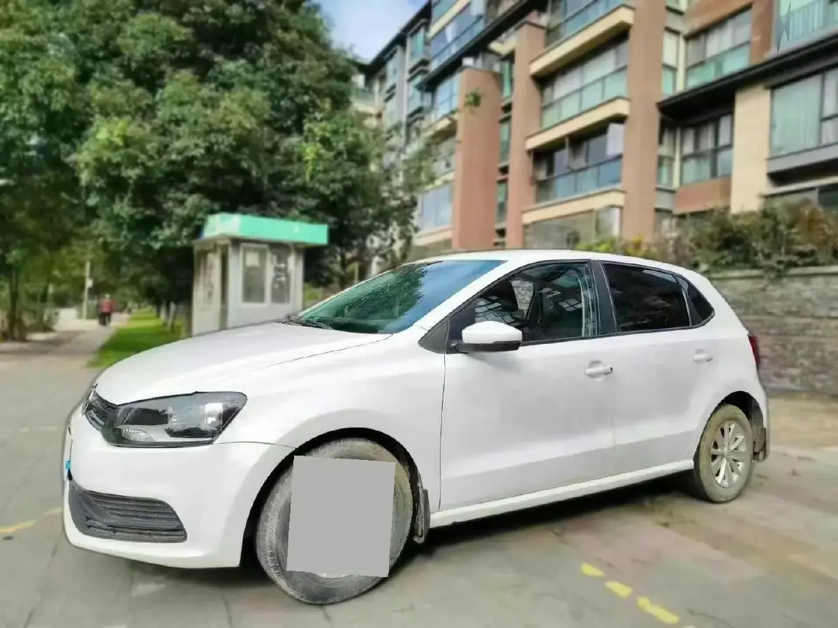 2016 Volkswagen Polo 1.4L 90HP L4 6AT