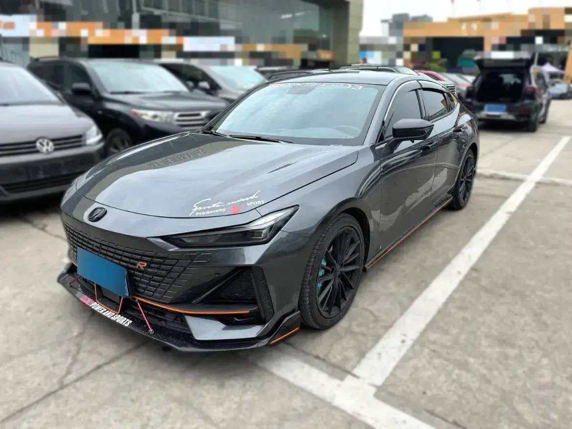 2022 ChangAn UNI-V 1.5T 188HP L4 7DCT