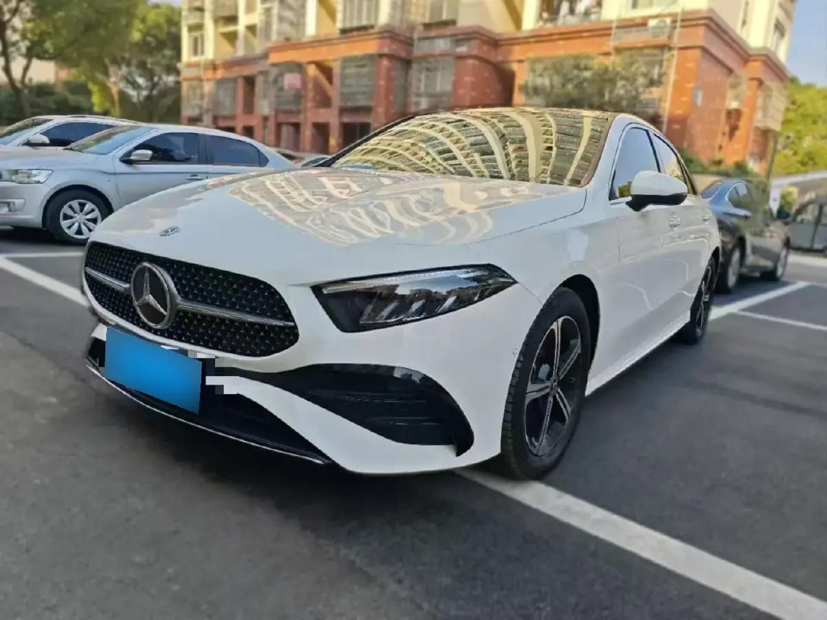 2024 Mercedes-Benz A Class 1.3T 163HP L4 7DCT