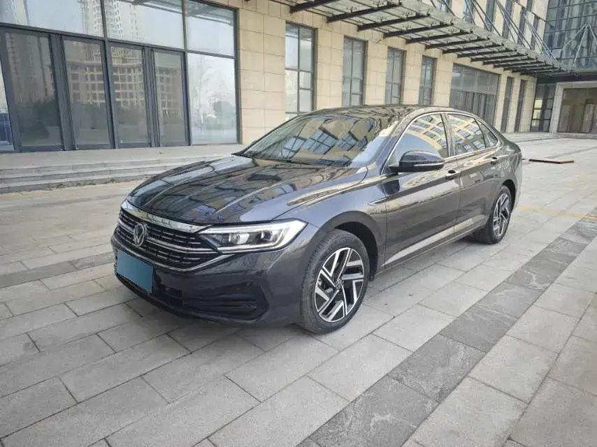 2023 Volkswagen Sagitar 1.5T 160HP L4 7DCT