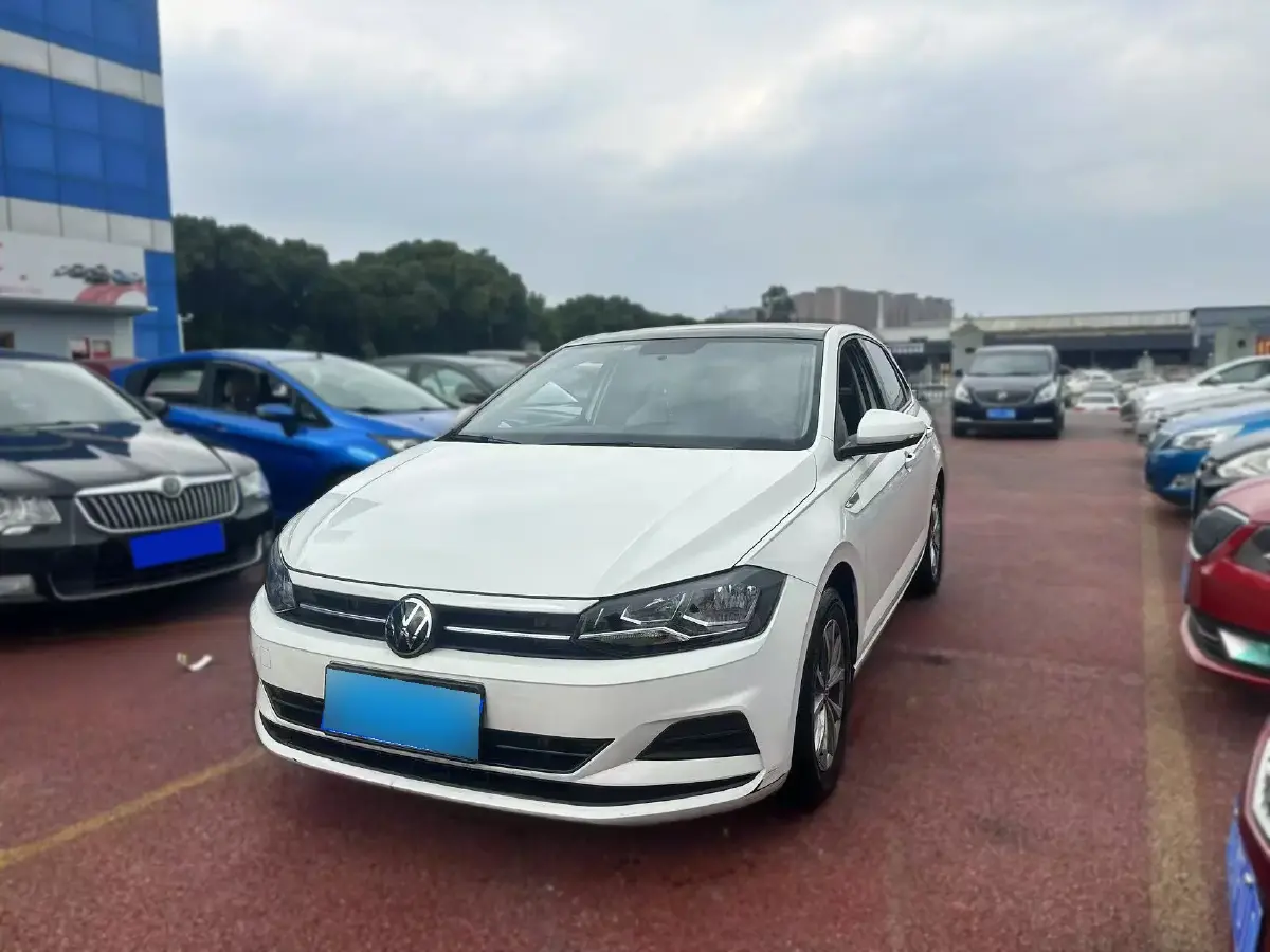 2021 Volkswagen Polo 1.5L 113HP L4 6AT