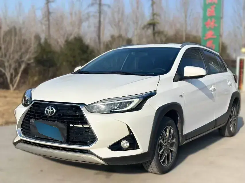 2022 Toyota Yaris L 1.5L 112HP L4 CVT