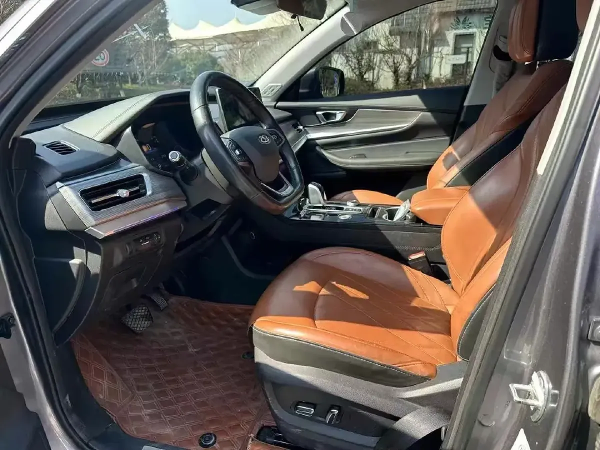 2021 Chery Tiggo 8 2.0T 254HP L4 7DCT,autocango,china used car exporter,china ev exporter,chinese used car exporter,chinese used ev exporter