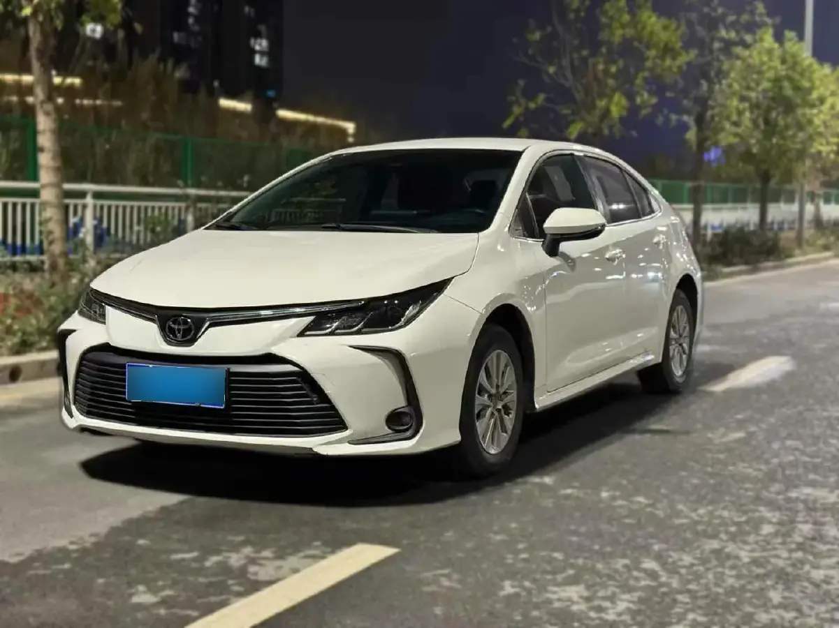 2021 Toyota Corolla 1.2T 116HP L4 CVT