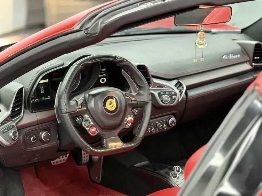 2013 Ferrari 458 4.5L 570HP V8 7DCT,autocango,china used car exporter,china ev exporter,chinese used car exporter,chinese used ev exporter