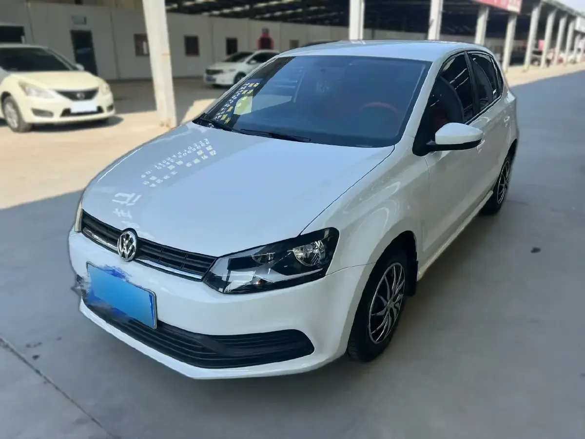 2016 Volkswagen Polo 1.4L 90HP L4 6AT
