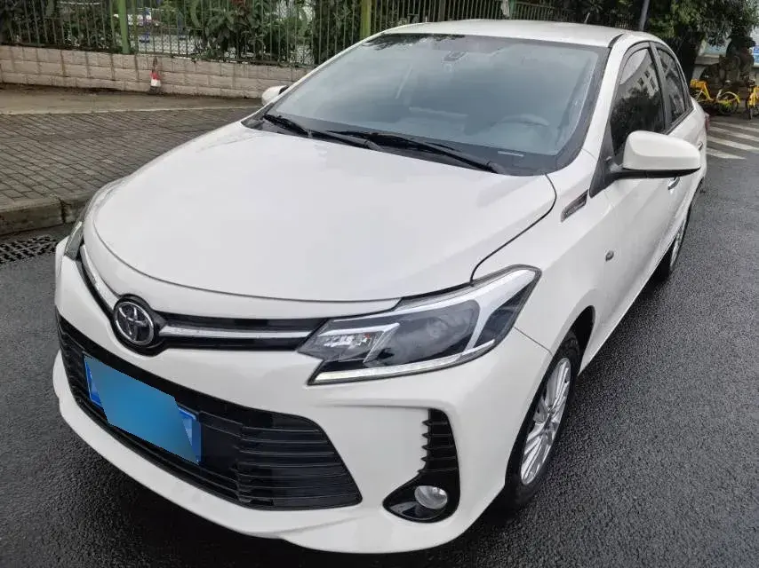 2022 Toyota Vios 1.5L 112HP L4 CVT
